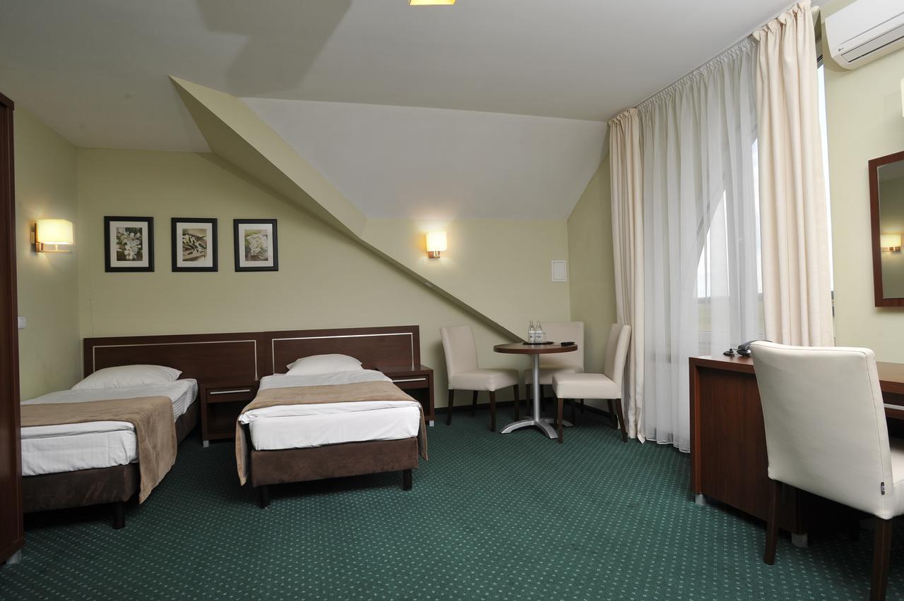 Hotel Lotos Woskrzenice Duze المظهر الخارجي الصورة