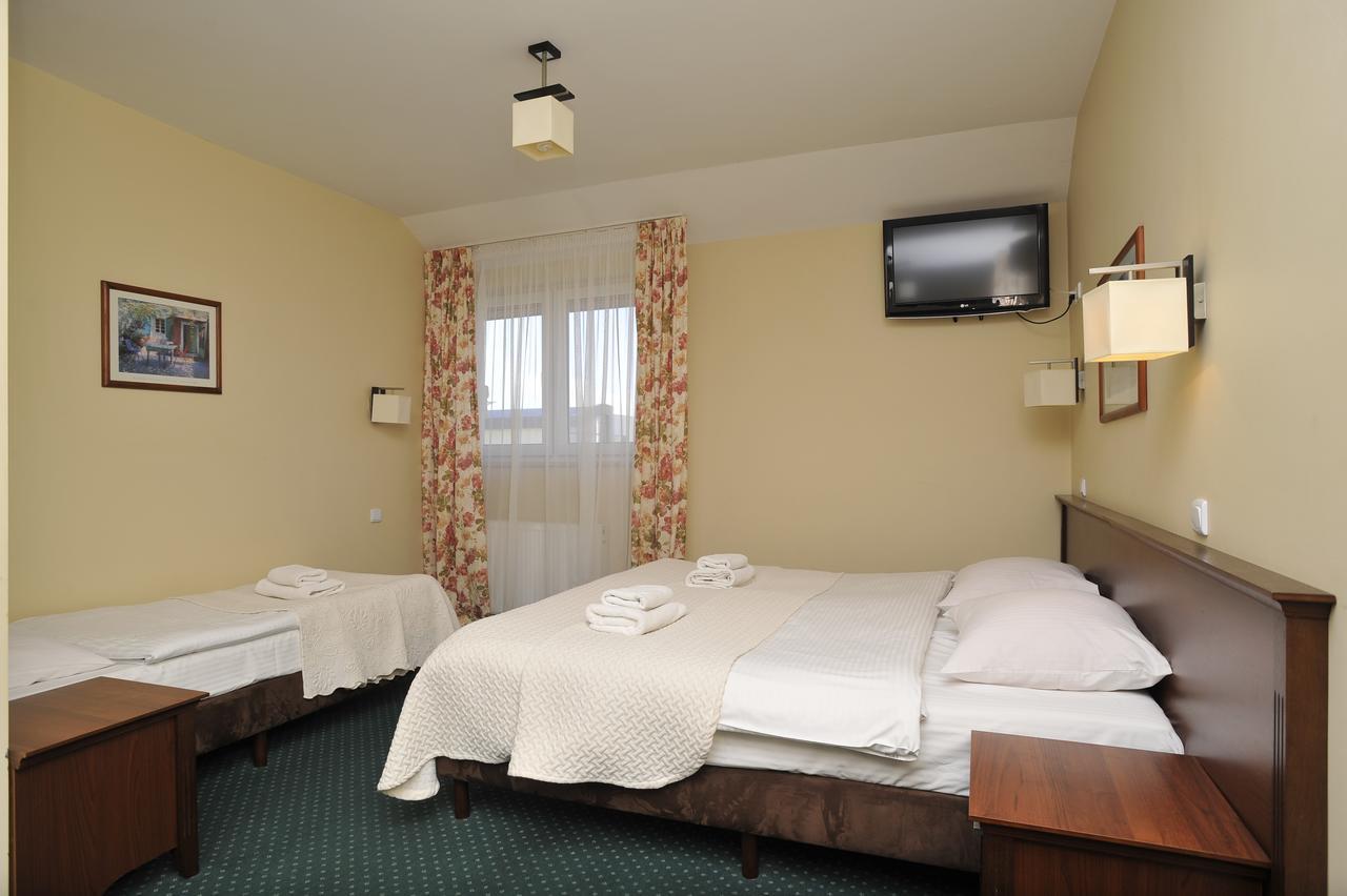 Hotel Lotos Woskrzenice Duze المظهر الخارجي الصورة