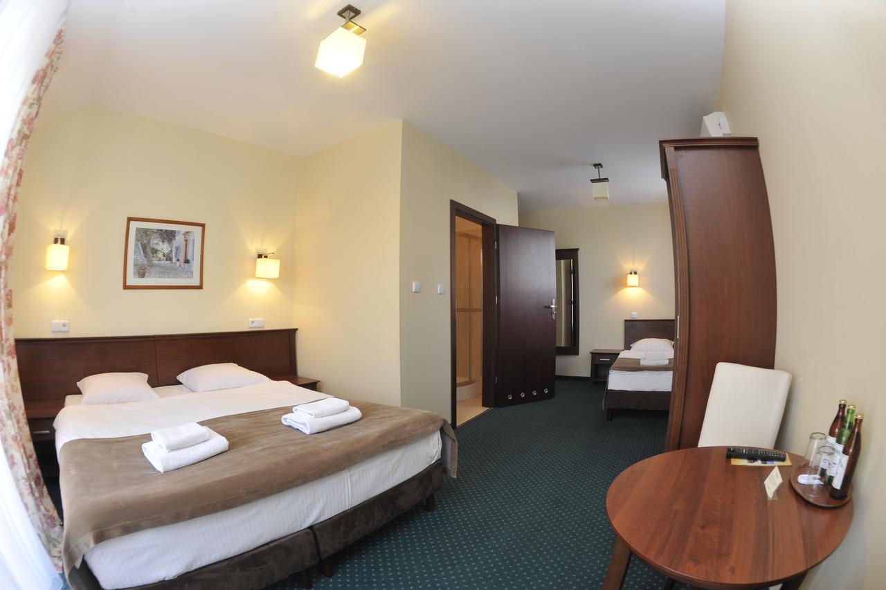 Hotel Lotos Woskrzenice Duze المظهر الخارجي الصورة