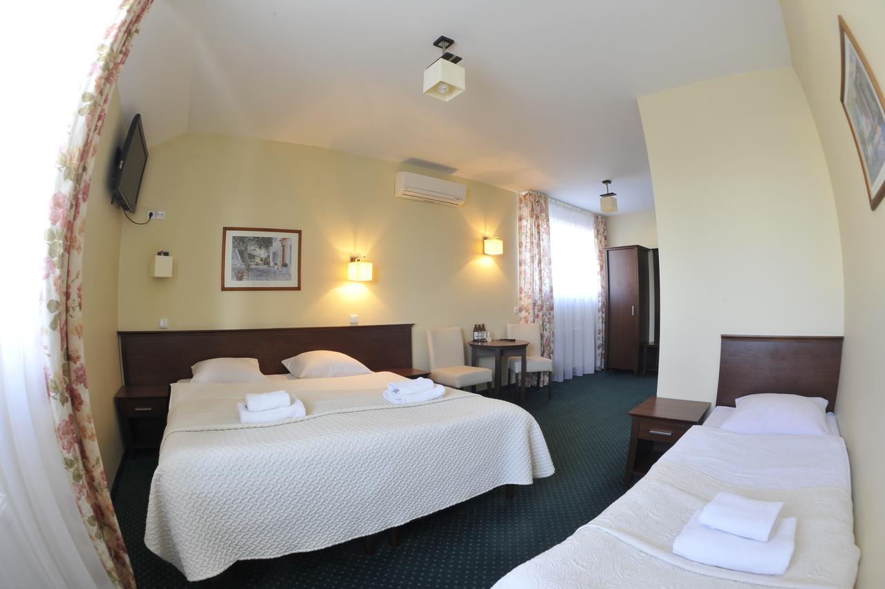 Hotel Lotos Woskrzenice Duze المظهر الخارجي الصورة